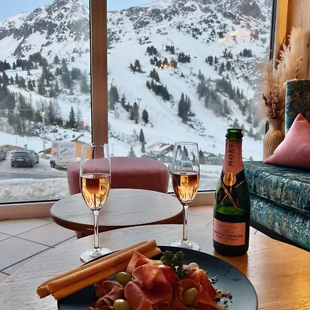 Готель Andi's Skihotel 4*