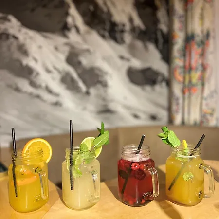 Готель Andi's Skihotel Обертауерн