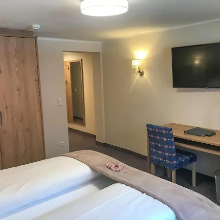 Andi's Skihotel Otel